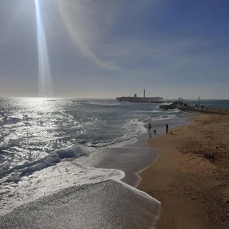Estreno Centro Y Playa Kadyks