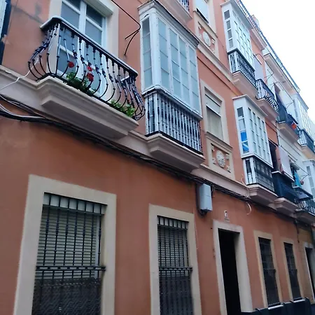Estreno Centro Y Playa * Cádiz